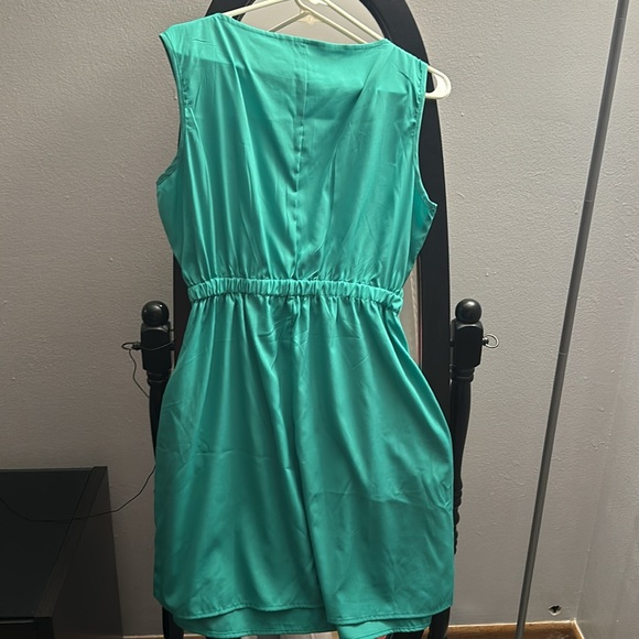 Speed Control sleeveless dress - Picture 3 of 4
